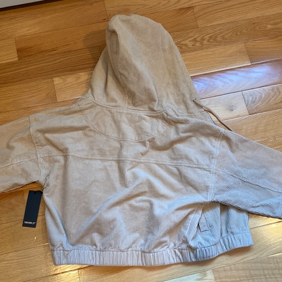 Forever 21 women’s zip up - Picture 5 of 5